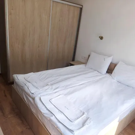 Lodge Daisy Forest Borino